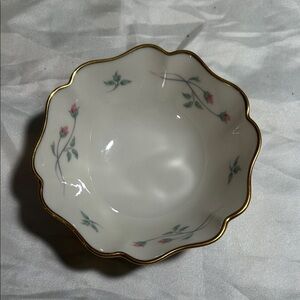 Lenox Rose Manor  Porcelain Bowl with Gold-Trimmed
